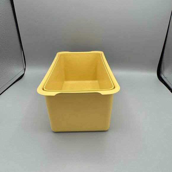 Vtg Tupperware Bread Box 171-5 and Lid 172-2 Harvest Gold Almond Kitchen Camping - Picture 15 of 16
